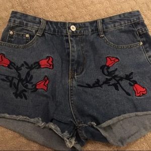Embroidered shorts